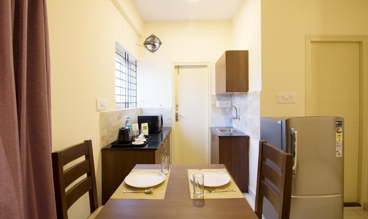 Treebo Trend Mel'S Suites Indiranagar Bangalore Buitenkant foto