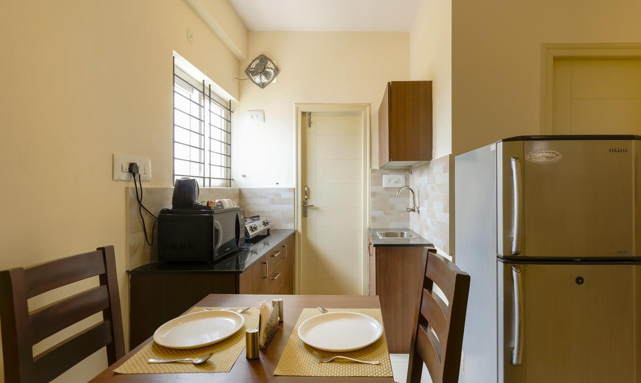Treebo Trend Mel'S Suites Indiranagar Bangalore Buitenkant foto
